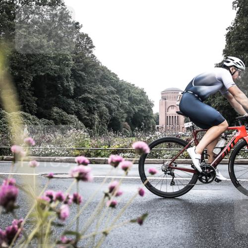13.09.2026 - Stadtparktriathlon H.Heesch http://msf.ph/oto/10346592 13.09.2026 11:05:31 Radfahren 361, 523, 635, 644 meine-sportfotos.de