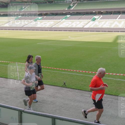 13.09.2026 - 21. swb-Marathon Bremen Michael Burmester http://msf.ph/oto/10346600 13.09.2026 13:35:15 Laufen im Stadion 170, 193, 368, 462, 496, 657, 679, 709, 916, 1026, 1048, 1280, 1321, 1396, 1432, 1444, 1553, 1560, 1607, 1661, 1703, 1726, 1772, 1784, 1827, 1965, 1974, 1977, 1992, 1996, 2335, 2338, 2451, 2511, 2543, 2578, 2641, 2650, 2735, 2789, 2791, 2894, 2933, 3090, 3179, 3191, 3345, 3406, 3472, 3547, 3555, 3588, 3660, 3708, 3709, 3720, 3801, 3904, 3914, 4001, 4014, 4200, 4290, 4500, 4546, 4561, 4880, 4967, 5000, 5151, 5818 meine-sportfotos.de
