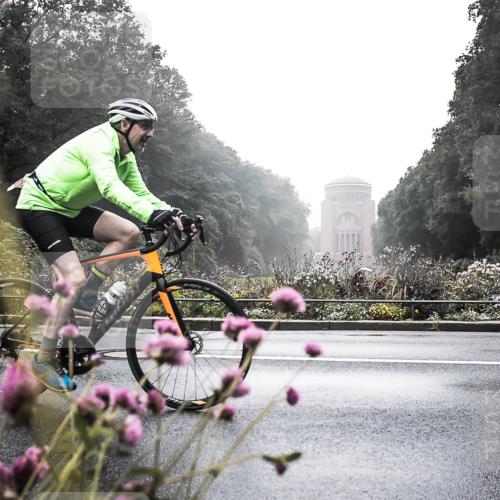 13.09.2026 - Stadtparktriathlon H.Heesch http://msf.ph/oto/10346616 13.09.2026 09:53:12 Radfahren 233, 326 meine-sportfotos.de