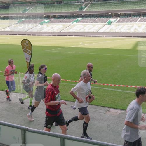 13.09.2026 - 21. swb-Marathon Bremen Michael Burmester http://msf.ph/oto/10346629 13.09.2026 13:35:16 Laufen im Stadion 170, 193, 368, 462, 496, 657, 679, 709, 916, 1026, 1048, 1280, 1321, 1396, 1432, 1444, 1553, 1560, 1607, 1703, 1726, 1772, 1784, 1827, 1965, 1974, 1977, 1992, 1996, 2335, 2338, 2451, 2511, 2543, 2578, 2641, 2650, 2735, 2789, 2791, 2894, 2933, 3090, 3179, 3191, 3345, 3406, 3472, 3547, 3555, 3588, 3660, 3708, 3709, 3720, 3801, 3904, 3914, 4001, 4014, 4200, 4290, 4500, 4546, 4561, 4880, 4967, 5000, 5151, 5818 meine-sportfotos.de