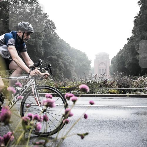 13.09.2026 - Stadtparktriathlon H.Heesch http://msf.ph/oto/10346656 13.09.2026 09:53:52 Radfahren 243, 251, 274, 289 meine-sportfotos.de
