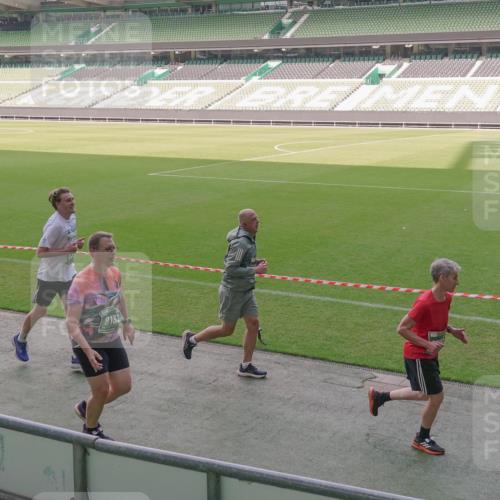 13.09.2026 - 21. swb-Marathon Bremen Michael Burmester http://msf.ph/oto/10346674 13.09.2026 13:35:22 Laufen im Stadion 170, 193, 368, 462, 496, 657, 679, 709, 916, 1015, 1026, 1048, 1280, 1321, 1396, 1432, 1444, 1553, 1560, 1607, 1703, 1726, 1772, 1784, 1827, 1965, 1974, 1977, 1992, 2335, 2338, 2451, 2511, 2578, 2650, 2688, 2735, 2789, 2791, 2894, 2933, 3090, 3161, 3179, 3191, 3345, 3406, 3463, 3472, 3547, 3555, 3588, 3660, 3708, 3709, 3720, 3801, 3904, 3914, 4014, 4145, 4200, 4290, 4500, 4546, 4561, 4880, 4967, 5000, 5151, 5332, 5818 meine-sportfotos.de