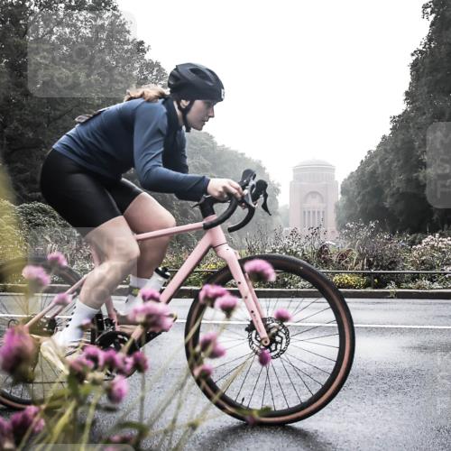 13.09.2026 - Stadtparktriathlon H.Heesch http://msf.ph/oto/10346683 13.09.2026 09:53:58 Radfahren 229, 232, 261, 267, 274 meine-sportfotos.de