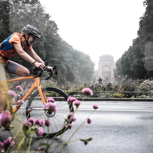 13.09.2026 - Stadtparktriathlon H.Heesch http://msf.ph/oto/10346702 13.09.2026 09:54:16 Radfahren 216, 257 meine-sportfotos.de