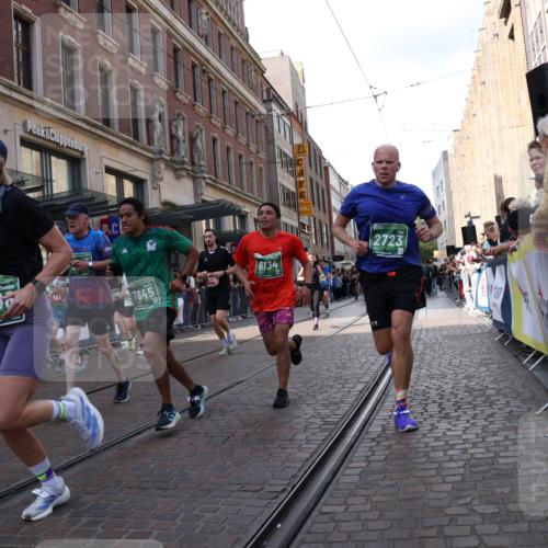 13.09.2026 - 21. swb-Marathon Bremen Strokosch-Dieckow http://msf.ph/oto/10346706 13.09.2026 13:30:23 Ziel 625, 800, 834, 1067, 1533, 1771, 1841, 1926, 1941, 2369, 2452, 2723, 2985, 3163, 3164, 3425, 4058, 4206, 4251, 4332, 4342, 4415, 4425, 4748, 4757, 4920, 5506, 5551, 5600, 5681, 5802, 5822, 5900, 6134, 6343, 6347, 6523, 6988, 7012, 7253, 7567, 7645, 8116, 8117, 8762, 8878, 8966, 9011, 9108, 9290, 9653, 9692, 9695, 9699, 9767, 9825, 13090, 881, 1308, 1611, 1909, 1938, 2265, 2364, 2900, 3164, 4058, 4763, 5039, 5348, 5615, 6225, 6720, 7821, 8090, 8169, 8314, 8494 meine-sportfotos.de