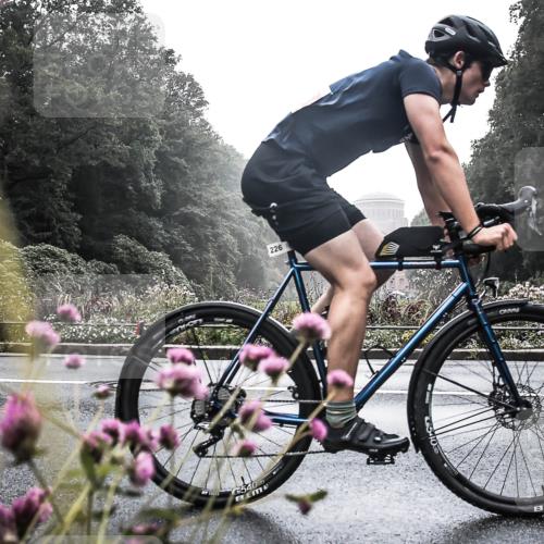 13.09.2026 - Stadtparktriathlon H.Heesch http://msf.ph/oto/10346715 13.09.2026 09:54:22 Radfahren 216, 226, 298, 302, 317 meine-sportfotos.de