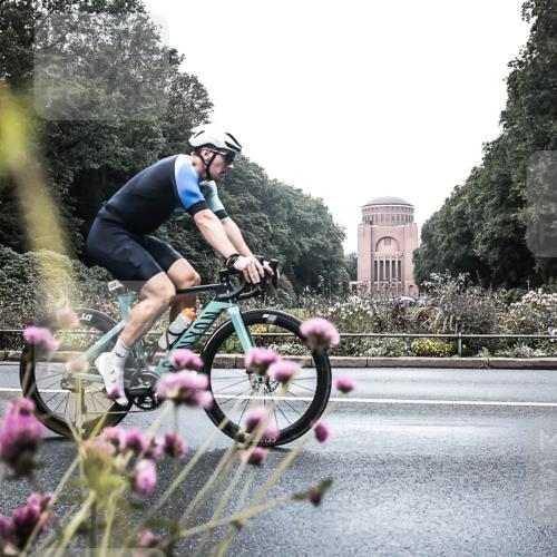 13.09.2026 - Stadtparktriathlon H.Heesch http://msf.ph/oto/10346717 13.09.2026 11:06:14 Radfahren 376, 665, 687, 696 meine-sportfotos.de