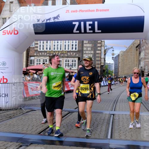 13.09.2026 - 21. swb-Marathon Bremen Tim E. http://msf.ph/oto/10346724 13.09.2026 11:17:19 Ziel 10295, 10335, 10999, 11355, 11461, 11653, 11867, 12089, 12287 meine-sportfotos.de