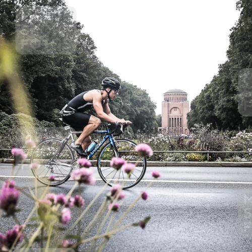 13.09.2026 - Stadtparktriathlon H.Heesch http://msf.ph/oto/10346731 13.09.2026 11:06:19 Radfahren 427, 544, 564 meine-sportfotos.de