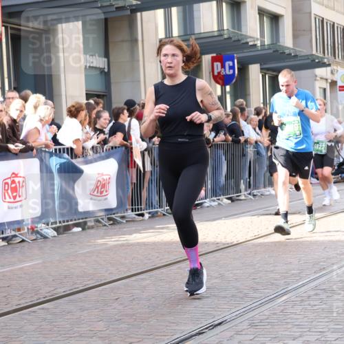 13.09.2026 - 21. swb-Marathon Bremen Strokosch-Dieckow http://msf.ph/oto/10346749 13.09.2026 13:30:25 Ziel 244, 625, 800, 834, 1067, 1533, 1771, 1841, 1926, 1941, 2369, 2452, 2723, 2985, 3425, 4206, 4251, 4332, 4342, 4415, 4425, 4748, 4757, 4920, 5506, 5551, 5600, 5681, 5802, 5822, 5900, 6134, 6343, 6347, 6523, 6988, 7012, 7253, 7567, 7645, 8116, 8762, 8878, 8966, 9011, 9108, 9290, 9507, 9653, 9692, 9695, 9699, 9767, 9825, 13090, 13215, 881, 1308, 1909, 1938, 2265, 2364, 2900, 3163, 3164, 4058, 4763, 5615, 6225, 7821, 8090, 8169, 8314, 8494 meine-sportfotos.de
