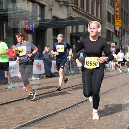 13.09.2026 - 21. swb-Marathon Bremen Strokosch-Dieckow http://msf.ph/oto/10346765 13.09.2026 11:10:18 Ziel 10002, 10169, 10247, 10422, 10461, 10462, 10706, 10719, 10768, 10791, 10890, 10911, 11047, 11283, 11298, 11300, 11309, 11327, 11513, 11583, 11736, 11846, 11957, 11982, 12183, 12227, 12454, 12550, 10299, 10361, 10362, 10706, 10751, 10963, 11080, 11119, 11382, 11725, 11732, 11933, 12117, 12207, 12293 meine-sportfotos.de