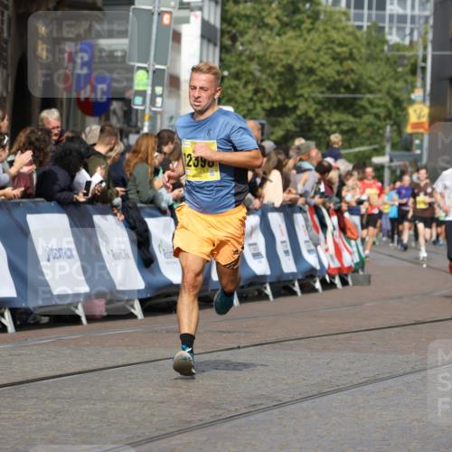 13.09.2026 - 21. swb-Marathon Bremen Strokosch-Dieckow http://msf.ph/oto/10346769 13.09.2026 10:53:15 Ziel 10304, 10714, 10734, 10827, 10863, 11038, 11238, 11282, 11386, 11575, 11766, 12019, 12338, 12369, 10448, 10757, 10780, 10821, 10886, 11168, 11379, 11590, 12040, 12056, 12275, 12308 meine-sportfotos.de
