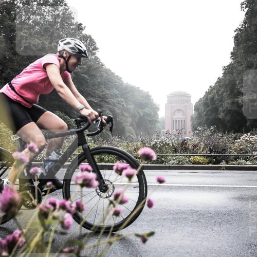 13.09.2026 - Stadtparktriathlon H.Heesch http://msf.ph/oto/10346775 13.09.2026 09:54:53 Radfahren 237, 245, 253, 276, 294, 316, 335 meine-sportfotos.de