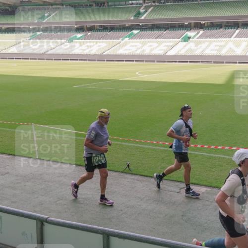 13.09.2026 - 21. swb-Marathon Bremen Michael Burmester http://msf.ph/oto/10346801 13.09.2026 13:35:40 Laufen im Stadion 170, 193, 368, 462, 491, 496, 657, 679, 1015, 1026, 1280, 1321, 1396, 1432, 1553, 1560, 1607, 1726, 1772, 1784, 1887, 1934, 1965, 1974, 1977, 1992, 2335, 2338, 2451, 2578, 2650, 2688, 2789, 2791, 2894, 2933, 3090, 3161, 3169, 3178, 3179, 3191, 3406, 3463, 3472, 3498, 3547, 3555, 3570, 3573, 3588, 3640, 3660, 3708, 3709, 3720, 3801, 3839, 3904, 3914, 3985, 4014, 4145, 4200, 4290, 4464, 4500, 4546, 4561, 4880, 4967, 5000, 5034, 5151, 5332, 5461, 5818 meine-sportfotos.de