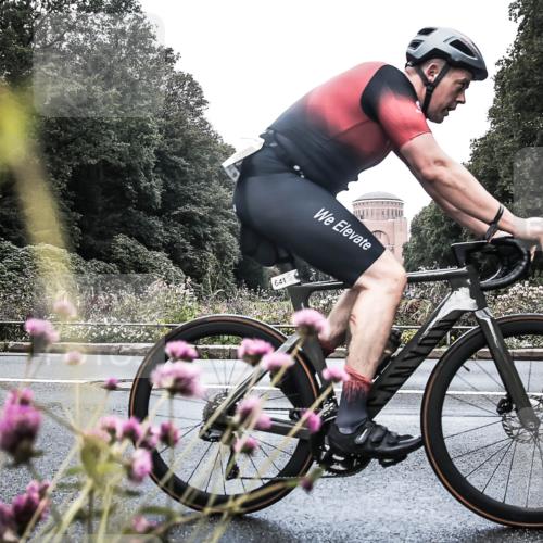 13.09.2026 - Stadtparktriathlon H.Heesch http://msf.ph/oto/10346806 13.09.2026 11:06:48 Radfahren 443, 490, 550, 641 meine-sportfotos.de