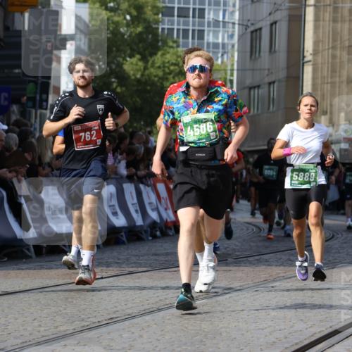 13.09.2026 - 21. swb-Marathon Bremen Strokosch-Dieckow http://msf.ph/oto/10346815 13.09.2026 13:28:12 Ziel 440, 488, 534, 762, 1343, 1456, 1932, 3135, 3480, 3576, 3970, 4106, 4133, 4265, 4496, 4744, 5462, 6067, 6468, 6522, 7042, 7138, 7358, 8188, 8351, 9067, 9145, 9494, 9727, 13069, 13198, 178, 210, 1380, 1460, 2047, 2977, 3114, 3294, 3597, 4250, 4506, 5250, 5683, 5889, 8429, 8570, 9064, 9549 meine-sportfotos.de
