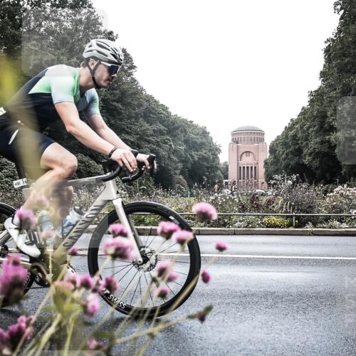 13.09.2026 - Stadtparktriathlon H.Heesch http://msf.ph/oto/10346816 13.09.2026 11:06:51 Radfahren 394, 490, 641 meine-sportfotos.de