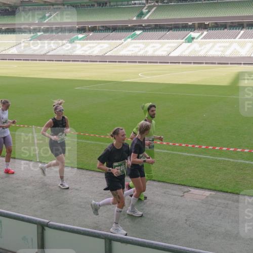 13.09.2026 - 21. swb-Marathon Bremen Michael Burmester http://msf.ph/oto/10346817 13.09.2026 13:35:44 Laufen im Stadion 170, 193, 368, 462, 491, 496, 657, 1015, 1026, 1280, 1321, 1396, 1432, 1553, 1560, 1607, 1726, 1772, 1784, 1887, 1934, 1965, 1974, 1977, 1992, 2335, 2338, 2578, 2650, 2688, 2789, 2791, 2894, 2933, 3090, 3161, 3169, 3178, 3179, 3191, 3406, 3408, 3463, 3472, 3498, 3547, 3555, 3570, 3573, 3588, 3640, 3660, 3708, 3709, 3720, 3801, 3839, 3904, 3914, 3985, 4014, 4145, 4200, 4290, 4464, 4500, 4546, 4561, 4880, 4967, 5000, 5034, 5151, 5332, 5461, 5818 meine-sportfotos.de