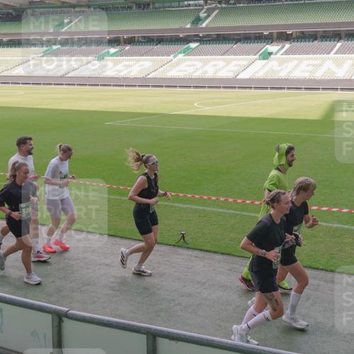 13.09.2026 - 21. swb-Marathon Bremen Michael Burmester http://msf.ph/oto/10346821 13.09.2026 13:35:45 Laufen im Stadion 170, 193, 368, 462, 491, 496, 657, 1015, 1026, 1280, 1321, 1396, 1432, 1553, 1560, 1607, 1726, 1772, 1784, 1887, 1934, 1965, 1974, 1977, 1992, 2335, 2338, 2578, 2650, 2688, 2789, 2791, 2894, 2933, 3090, 3161, 3169, 3178, 3179, 3191, 3406, 3408, 3463, 3472, 3498, 3547, 3555, 3570, 3573, 3588, 3640, 3660, 3708, 3709, 3720, 3801, 3839, 3904, 3914, 3985, 4014, 4145, 4200, 4290, 4464, 4500, 4546, 4561, 4880, 4967, 5000, 5034, 5151, 5332, 5461, 5818 meine-sportfotos.de