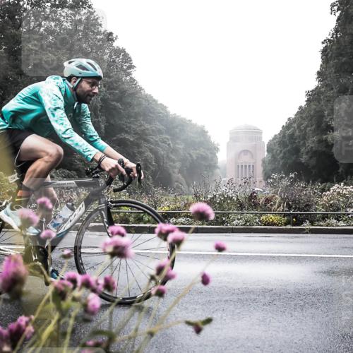 13.09.2026 - Stadtparktriathlon H.Heesch http://msf.ph/oto/10346827 13.09.2026 09:55:16 Radfahren 210, 218, 250, 254, 268, 320 meine-sportfotos.de