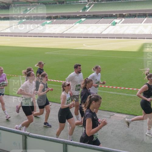 13.09.2026 - 21. swb-Marathon Bremen Michael Burmester http://msf.ph/oto/10346834 13.09.2026 13:35:46 Laufen im Stadion 170, 193, 368, 462, 491, 496, 657, 1015, 1026, 1280, 1321, 1396, 1432, 1553, 1560, 1607, 1726, 1772, 1784, 1887, 1934, 1965, 1974, 1977, 1992, 2335, 2338, 2578, 2650, 2688, 2789, 2791, 2894, 2933, 3090, 3161, 3169, 3178, 3179, 3191, 3406, 3408, 3463, 3472, 3498, 3547, 3555, 3570, 3573, 3588, 3640, 3660, 3708, 3709, 3720, 3801, 3839, 3904, 3914, 3985, 4014, 4145, 4200, 4290, 4464, 4500, 4546, 4561, 4801, 4880, 4967, 5000, 5034, 5151, 5332, 5461, 5818 meine-sportfotos.de
