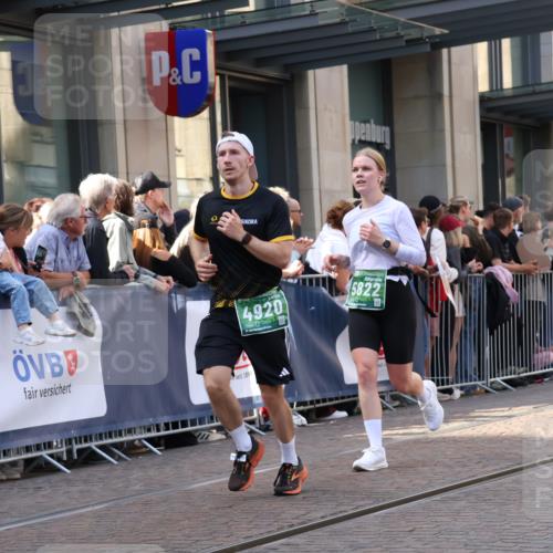 13.09.2026 - 21. swb-Marathon Bremen Strokosch-Dieckow http://msf.ph/oto/10346840 13.09.2026 13:30:28 Ziel 244, 625, 800, 834, 1189, 1533, 1771, 1841, 1926, 1941, 2369, 2452, 2723, 2985, 3360, 4206, 4251, 4332, 4342, 4425, 4757, 4920, 5551, 5600, 5681, 5802, 5822, 5900, 6134, 6343, 6347, 6523, 6988, 7012, 7253, 7567, 7645, 7760, 8616, 9290, 9507, 9653, 9692, 9695, 9699, 9767, 9825, 13090, 13215, 881, 1067, 1909, 1938, 2265, 2364, 2900, 3163, 3164, 3425, 4058, 4415, 4748, 4763, 5506, 5615, 7821, 8090, 8169, 8314, 8494 meine-sportfotos.de
