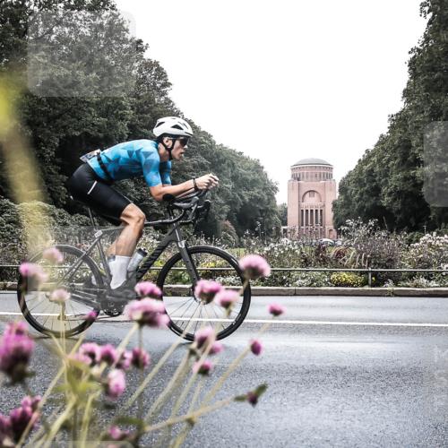 13.09.2026 - Stadtparktriathlon H.Heesch http://msf.ph/oto/10346842 13.09.2026 11:07:14 Radfahren 599, 646, 677 meine-sportfotos.de
