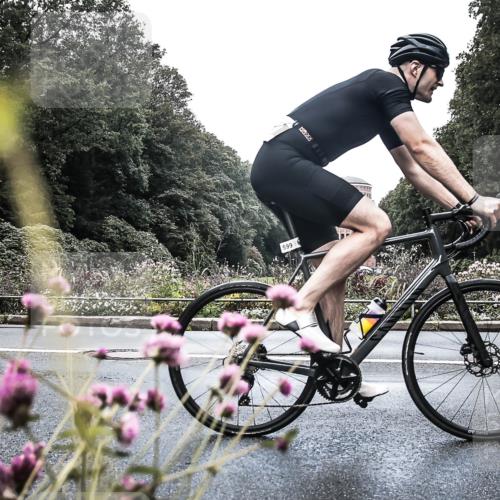 13.09.2026 - Stadtparktriathlon H.Heesch http://msf.ph/oto/10346847 13.09.2026 11:07:15 Radfahren 599, 646, 677 meine-sportfotos.de