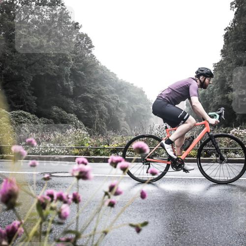 13.09.2026 - Stadtparktriathlon H.Heesch http://msf.ph/oto/10346849 13.09.2026 09:55:25 Radfahren 281, 283, 297, 327 meine-sportfotos.de