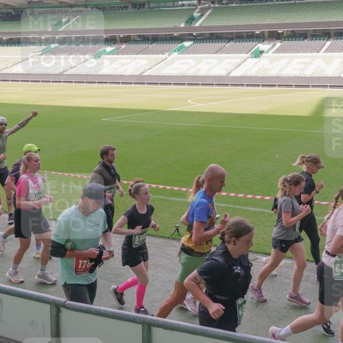 13.09.2026 - 21. swb-Marathon Bremen Michael Burmester http://msf.ph/oto/10346850 13.09.2026 13:35:47 Laufen im Stadion 170, 193, 368, 462, 491, 496, 657, 1015, 1280, 1321, 1396, 1432, 1553, 1560, 1607, 1726, 1772, 1784, 1887, 1934, 1965, 1974, 1977, 1992, 2335, 2338, 2578, 2650, 2688, 2789, 2791, 2894, 2933, 3090, 3161, 3169, 3178, 3179, 3191, 3406, 3408, 3463, 3472, 3498, 3547, 3555, 3570, 3573, 3588, 3640, 3660, 3708, 3709, 3801, 3839, 3904, 3914, 3985, 4014, 4145, 4200, 4290, 4464, 4500, 4546, 4561, 4801, 4880, 4967, 5000, 5034, 5151, 5332, 5461, 5818 meine-sportfotos.de