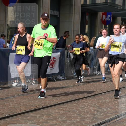 13.09.2026 - 21. swb-Marathon Bremen Strokosch-Dieckow http://msf.ph/oto/10346853 13.09.2026 11:10:21 Ziel 10002, 10247, 10422, 10461, 10462, 10719, 10768, 10791, 10911, 11047, 11283, 11298, 11300, 11309, 11327, 11335, 11465, 11513, 11583, 11736, 11846, 11982, 12183, 12227, 12454, 10169, 10299, 10361, 10362, 10706, 10751, 10890, 10963, 11080, 11382, 11725, 11732, 11933, 11957, 12117, 12207, 12293, 12550 meine-sportfotos.de