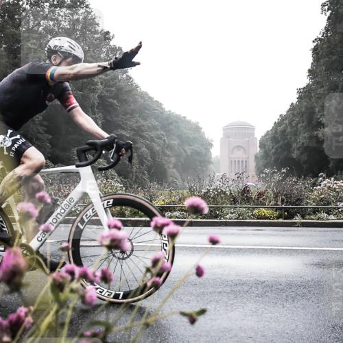 13.09.2026 - Stadtparktriathlon H.Heesch http://msf.ph/oto/10346866 13.09.2026 09:55:31 Radfahren 211, 330 meine-sportfotos.de