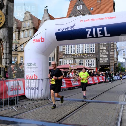 13.09.2026 - 21. swb-Marathon Bremen Tim E. http://msf.ph/oto/10346874 13.09.2026 11:17:35 Ziel 10335, 10773, 10779, 11355, 11495, 11672, 12101 meine-sportfotos.de