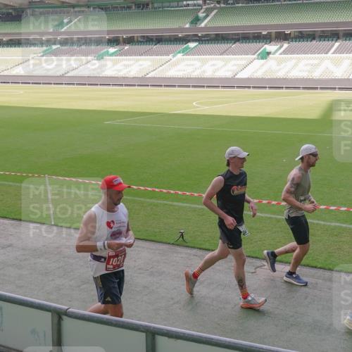 13.09.2026 - 21. swb-Marathon Bremen Michael Burmester http://msf.ph/oto/10346883 13.09.2026 13:35:49 Laufen im Stadion 170, 193, 368, 462, 491, 496, 657, 1015, 1280, 1321, 1396, 1432, 1553, 1560, 1607, 1726, 1772, 1784, 1887, 1934, 1965, 1974, 1977, 1992, 2335, 2338, 2578, 2650, 2688, 2789, 2791, 2894, 2933, 3090, 3161, 3169, 3178, 3179, 3191, 3406, 3408, 3463, 3472, 3498, 3547, 3555, 3570, 3573, 3588, 3640, 3660, 3801, 3839, 3904, 3914, 3985, 4014, 4145, 4200, 4290, 4464, 4500, 4546, 4561, 4801, 4880, 4967, 5000, 5034, 5151, 5332, 5461, 5818 meine-sportfotos.de