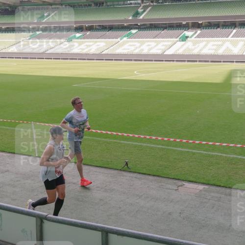 13.09.2026 - 21. swb-Marathon Bremen Michael Burmester http://msf.ph/oto/10346889 13.09.2026 13:35:51 Laufen im Stadion 170, 193, 368, 462, 491, 496, 657, 1015, 1280, 1321, 1396, 1432, 1553, 1560, 1607, 1726, 1762, 1784, 1887, 1934, 1965, 1974, 1977, 1992, 2335, 2338, 2578, 2650, 2688, 2789, 2791, 2894, 2933, 3090, 3161, 3169, 3178, 3179, 3191, 3406, 3408, 3463, 3472, 3498, 3547, 3555, 3570, 3573, 3588, 3640, 3660, 3801, 3839, 3904, 3914, 3985, 4145, 4200, 4290, 4464, 4500, 4546, 4561, 4801, 4880, 4967, 5000, 5034, 5151, 5332, 5461, 5818 meine-sportfotos.de