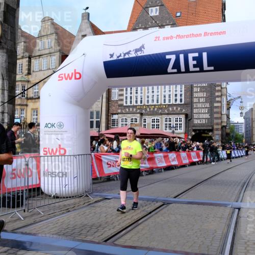 13.09.2026 - 21. swb-Marathon Bremen Tim E. http://msf.ph/oto/10346896 13.09.2026 11:17:36 Ziel 10773, 10779, 10979, 11495, 11672, 12101 meine-sportfotos.de