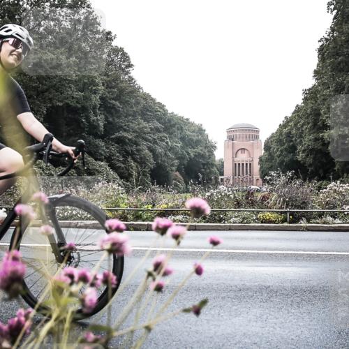 13.09.2026 - Stadtparktriathlon H.Heesch http://msf.ph/oto/10346901 13.09.2026 11:07:35 Radfahren 382, 543, 568 meine-sportfotos.de