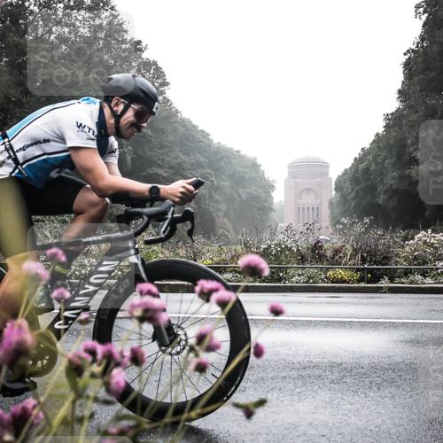 13.09.2026 - Stadtparktriathlon H.Heesch http://msf.ph/oto/10346910 13.09.2026 09:56:14 Radfahren 340 meine-sportfotos.de