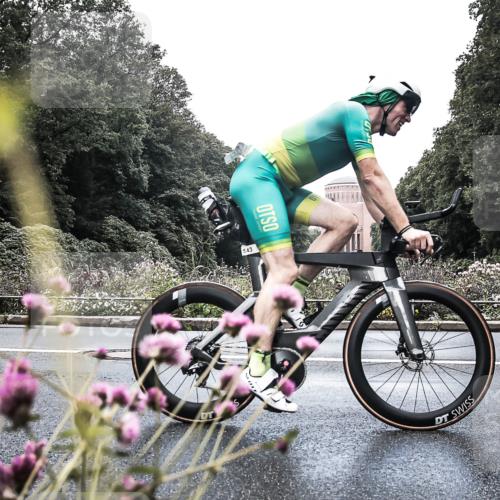 13.09.2026 - Stadtparktriathlon H.Heesch http://msf.ph/oto/10346913 13.09.2026 11:07:38 Radfahren 382, 543, 568, 583 meine-sportfotos.de