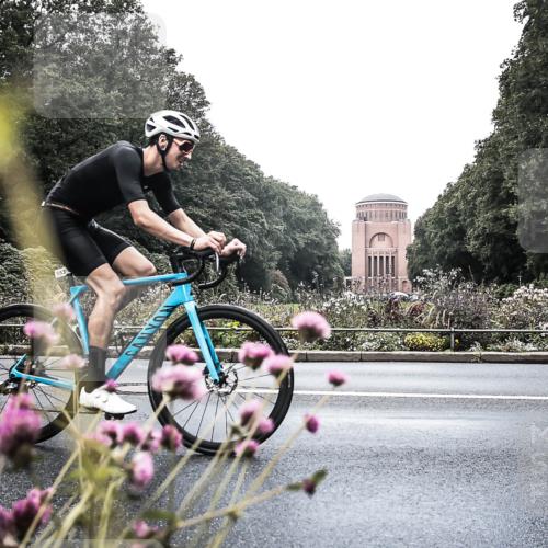 13.09.2026 - Stadtparktriathlon H.Heesch http://msf.ph/oto/10346923 13.09.2026 11:07:43 Radfahren 553, 583 meine-sportfotos.de