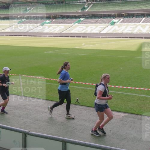 13.09.2026 - 21. swb-Marathon Bremen Michael Burmester http://msf.ph/oto/10346926 13.09.2026 13:35:58 Laufen im Stadion 170, 193, 368, 462, 491, 496, 590, 657, 1015, 1280, 1321, 1396, 1432, 1553, 1620, 1726, 1762, 1784, 1887, 1934, 1965, 1974, 1977, 1992, 2335, 2338, 2578, 2639, 2650, 2688, 2789, 2791, 2894, 2933, 3090, 3161, 3169, 3178, 3179, 3191, 3299, 3406, 3408, 3463, 3472, 3498, 3555, 3570, 3573, 3588, 3640, 3731, 3801, 3839, 3904, 3914, 3985, 4145, 4200, 4290, 4464, 4500, 4546, 4561, 4801, 4880, 4967, 5000, 5034, 5151, 5182, 5332, 5461, 5679, 5818 meine-sportfotos.de