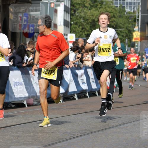 13.09.2026 - 21. swb-Marathon Bremen Strokosch-Dieckow http://msf.ph/oto/10346944 13.09.2026 10:53:20 Ziel 10284, 10304, 10714, 10863, 11038, 11238, 11282, 11386, 11575, 11766, 12019, 12369, 12398, 10222, 10479, 10626, 10757, 10821, 10845, 10886, 11168, 11242, 11379, 11446, 11590, 11800, 12056, 12119, 12308 meine-sportfotos.de