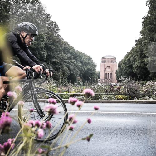 13.09.2026 - Stadtparktriathlon H.Heesch http://msf.ph/oto/10346947 13.09.2026 11:07:59 Radfahren 481, 482 meine-sportfotos.de