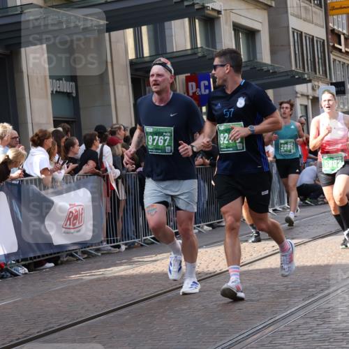 13.09.2026 - 21. swb-Marathon Bremen Strokosch-Dieckow http://msf.ph/oto/10346952 13.09.2026 13:30:31 Ziel 244, 800, 834, 1189, 1533, 1771, 1841, 1926, 1941, 2369, 2452, 2723, 2902, 2985, 3360, 4206, 4251, 4342, 4757, 4920, 5600, 5681, 5802, 5822, 5900, 6134, 6307, 6343, 6523, 7012, 7645, 7760, 8543, 8616, 9290, 9507, 9653, 9692, 9699, 9767, 9825, 9958, 9962, 9976, 13090, 13152, 13215, 625, 881, 1067, 1909, 1938, 2265, 2364, 2900, 3163, 3164, 3425, 4058, 4206, 4332, 4415, 4425, 4748, 4763, 5506, 5551, 5615, 7821, 8090, 8169, 8314, 8494 meine-sportfotos.de