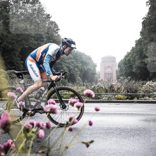 13.09.2026 - Stadtparktriathlon H.Heesch http://msf.ph/oto/10346956 13.09.2026 09:58:06 Radfahren 321 meine-sportfotos.de