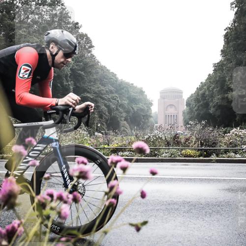 13.09.2026 - Stadtparktriathlon H.Heesch http://msf.ph/oto/10346962 13.09.2026 09:58:25 Radfahren 214, 225, 238, 258, 269, 311, 333 meine-sportfotos.de