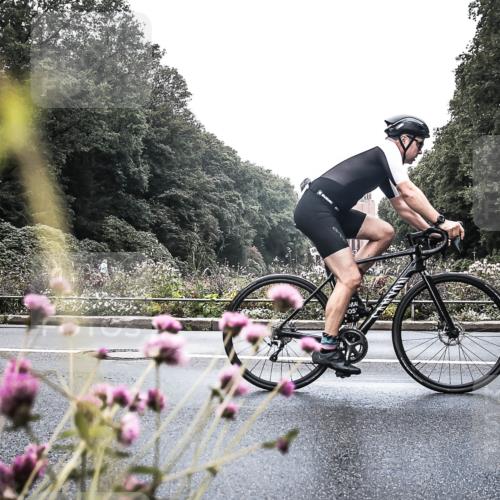 13.09.2026 - Stadtparktriathlon H.Heesch http://msf.ph/oto/10346970 13.09.2026 11:08:14 Radfahren 472, 479, 566, 573, 592 meine-sportfotos.de