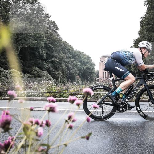 13.09.2026 - Stadtparktriathlon H.Heesch http://msf.ph/oto/10346978 13.09.2026 11:08:18 Radfahren 472, 479, 484, 629 meine-sportfotos.de