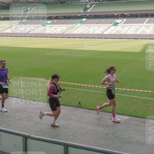 13.09.2026 - 21. swb-Marathon Bremen Michael Burmester http://msf.ph/oto/10346993 13.09.2026 13:36:08 Laufen im Stadion 368, 462, 491, 496, 590, 657, 799, 1015, 1135, 1279, 1280, 1321, 1396, 1432, 1620, 1726, 1762, 1887, 1934, 1951, 1965, 1974, 1977, 1992, 2078, 2227, 2335, 2578, 2639, 2650, 2688, 2789, 2894, 2933, 3090, 3161, 3169, 3178, 3179, 3191, 3299, 3303, 3406, 3408, 3463, 3472, 3498, 3555, 3570, 3573, 3588, 3640, 3731, 3779, 3801, 3839, 3904, 3914, 3985, 4084, 4145, 4200, 4290, 4464, 4500, 4546, 4561, 4801, 4880, 4967, 5000, 5034, 5182, 5332, 5461, 5679, 5818 meine-sportfotos.de