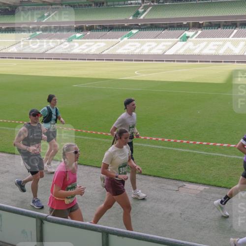13.09.2026 - 21. swb-Marathon Bremen Michael Burmester http://msf.ph/oto/10347009 13.09.2026 13:36:11 Laufen im Stadion 462, 491, 496, 590, 657, 799, 1015, 1135, 1279, 1280, 1321, 1396, 1432, 1620, 1726, 1762, 1887, 1934, 1951, 1965, 1974, 1977, 1992, 2078, 2227, 2335, 2578, 2639, 2650, 2688, 2789, 2894, 2933, 3090, 3161, 3169, 3178, 3179, 3191, 3299, 3303, 3406, 3408, 3463, 3472, 3498, 3555, 3570, 3573, 3588, 3640, 3731, 3779, 3801, 3839, 3904, 3914, 3985, 4084, 4145, 4200, 4210, 4290, 4464, 4500, 4546, 4561, 4801, 4880, 4967, 5000, 5034, 5182, 5332, 5461, 5679, 5818 meine-sportfotos.de
